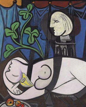 キュービズム Painting - ヌードの緑の葉と胸像 1932 年キュビスト